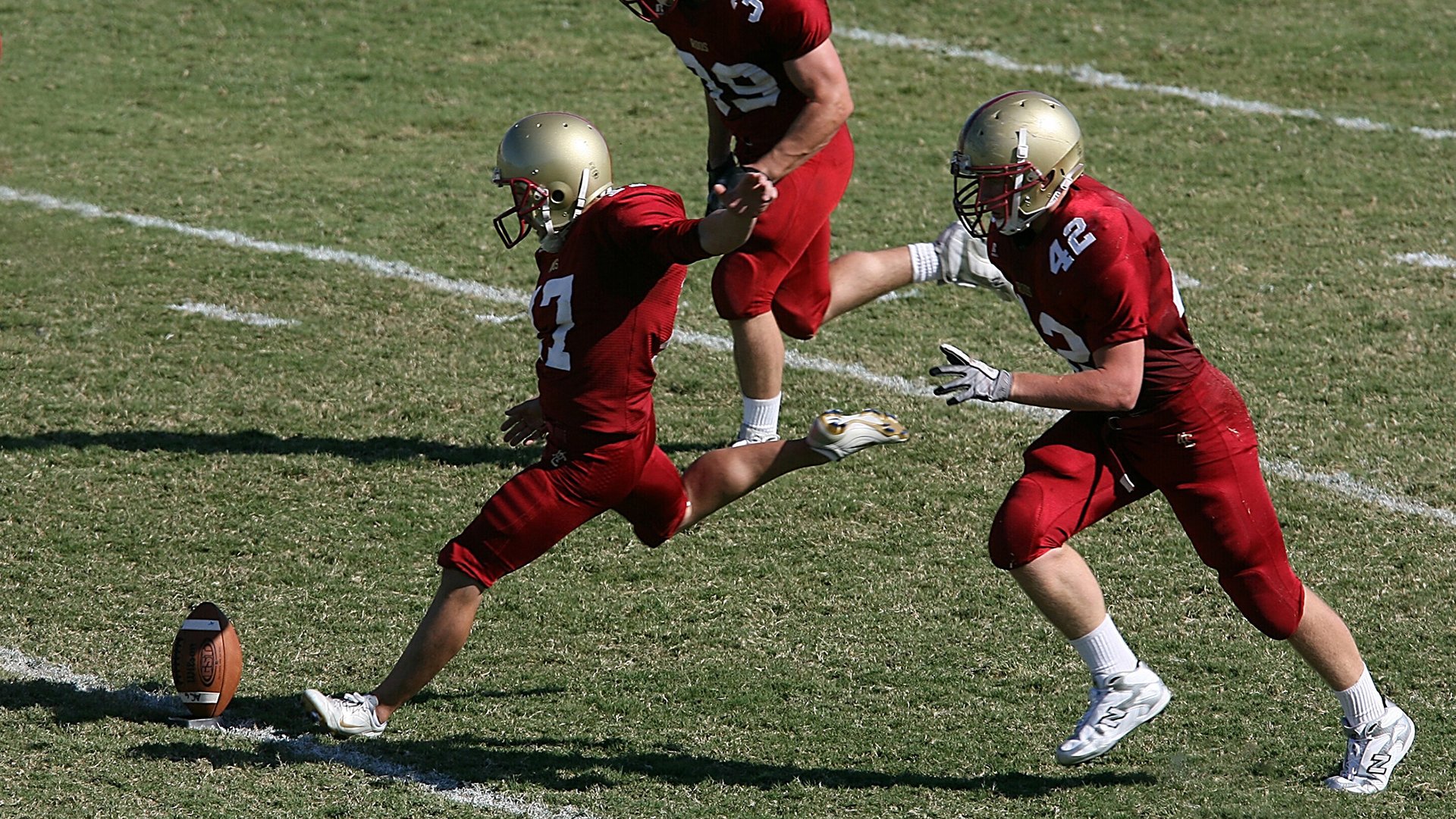 周琦统治攻防两端，北京队轻取雷霆展现内线绝对优势