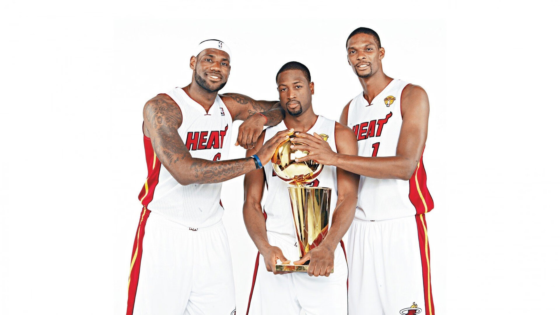 上海风暴席卷俄城，布克关键一击定乾坤，亚洲力量震撼NBA